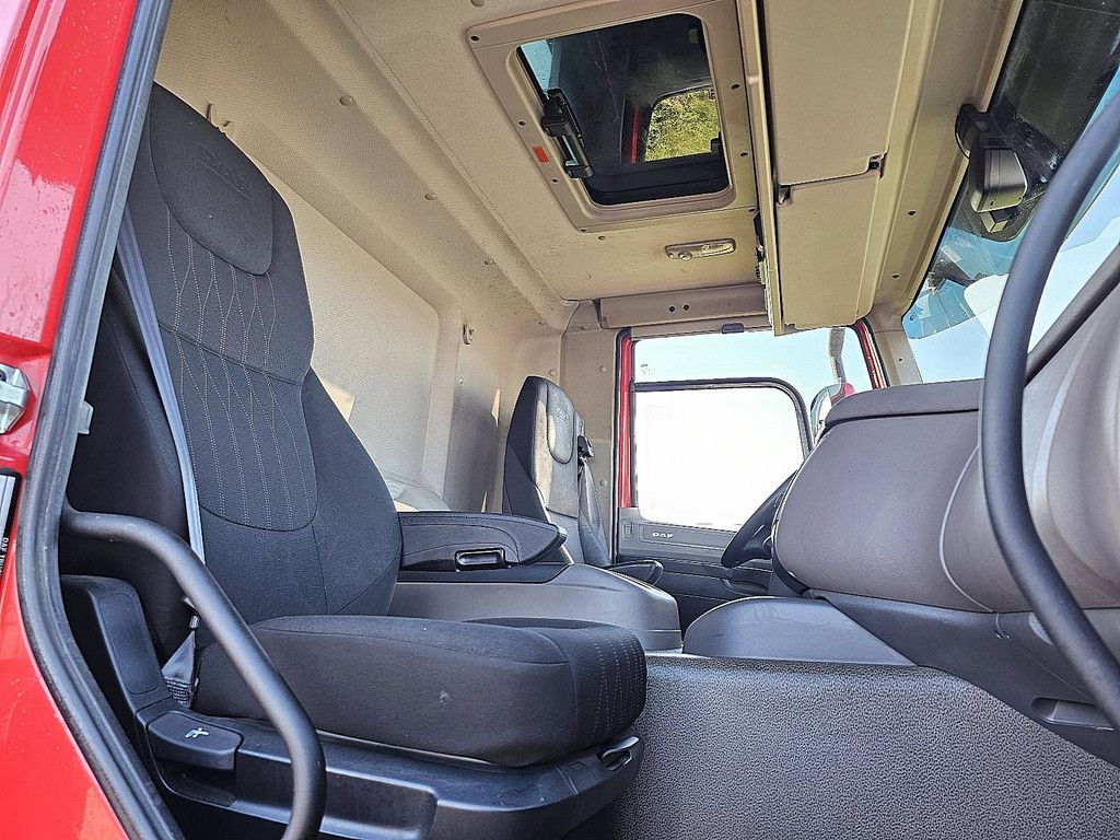 DAF CF 260 bdf+box lift airco