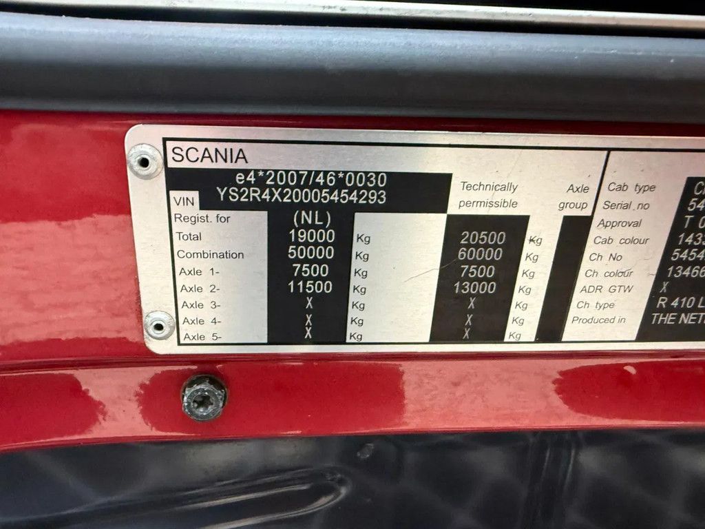 Scania R410 Highline 2 tanks NL Truck