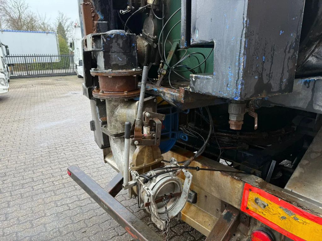 D-TEC Vlastuin 36m3 Mestoplegger/Gulle/Manure 2x Stuuras NL Trailer APK 12-2026