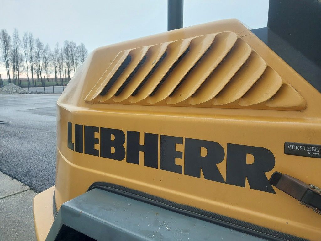Liebherr L507