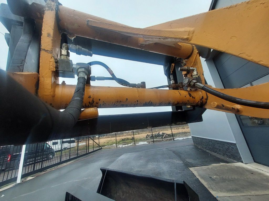 Liebherr L507
