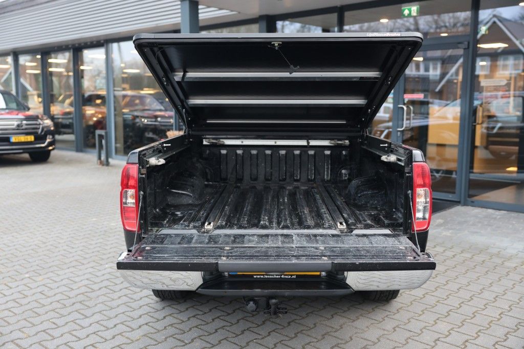 Nissan Navara 2.5 DCI SE 4WD VAN