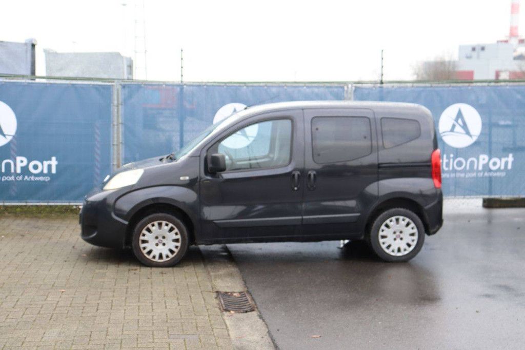 Pkw Fiat Qubo Benzin 73 PS 2014 (Marge)