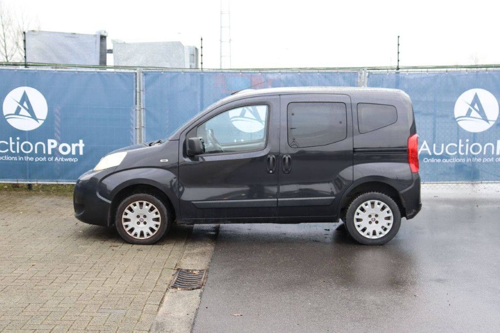 Pkw Fiat Qubo Benzin 73 PS 2014 (Marge)