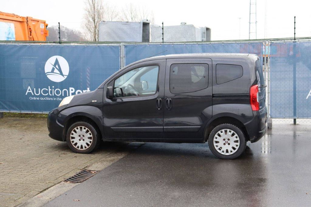 Pkw Fiat Qubo Benzin 73 PS 2014 (Marge)