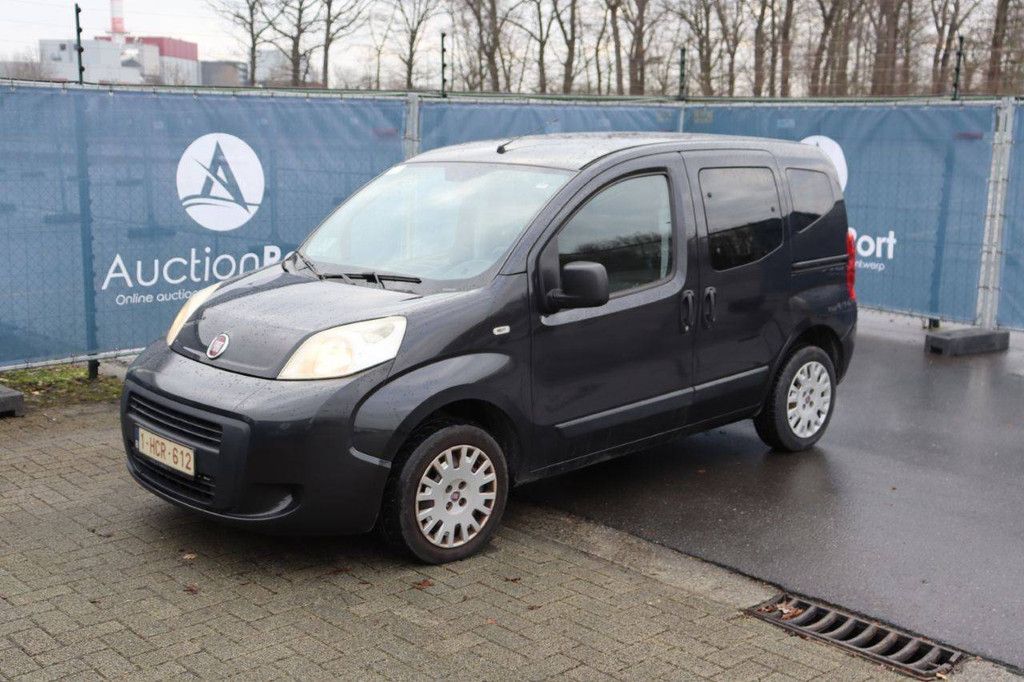 Pkw Fiat Qubo Benzin 73 PS 2014 (Marge)