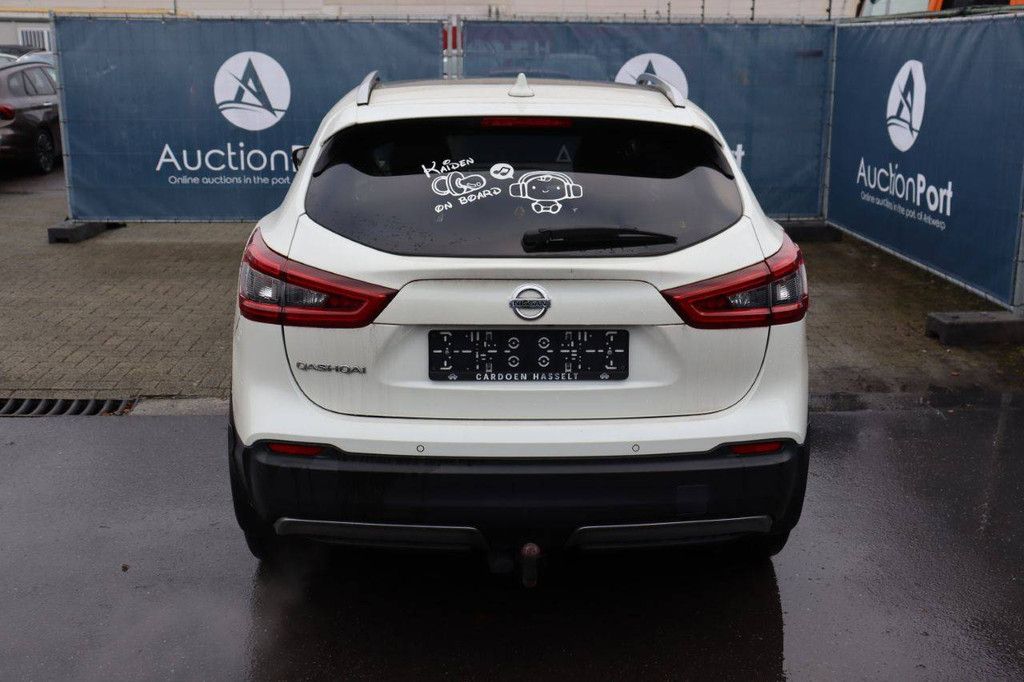 SUV Nissan Qashqai Petrol 115hp 2018 (Margin)