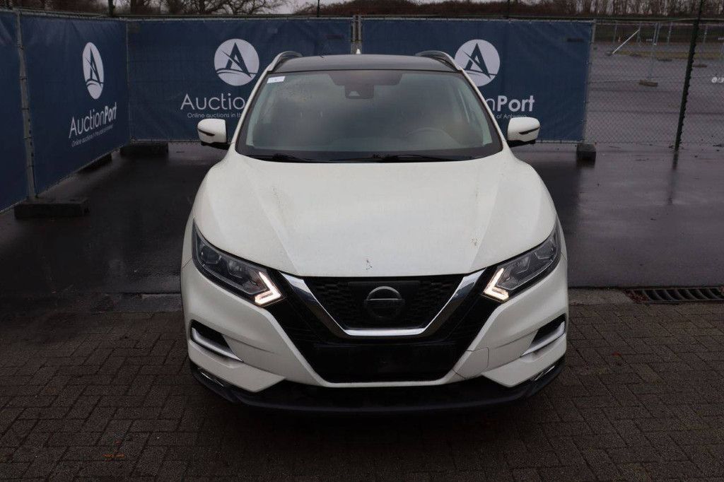 SUV Nissan Qashqai Petrol 115hp 2018 (Margin)