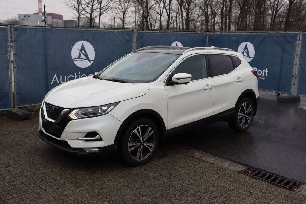 SUV Nissan Qashqai Petrol 115hp 2018 (Margin)