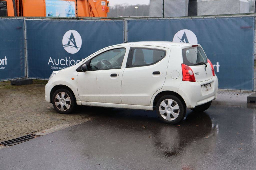 Pkw Suzuki Alto Benzin 68 PS 2011 (Margin)