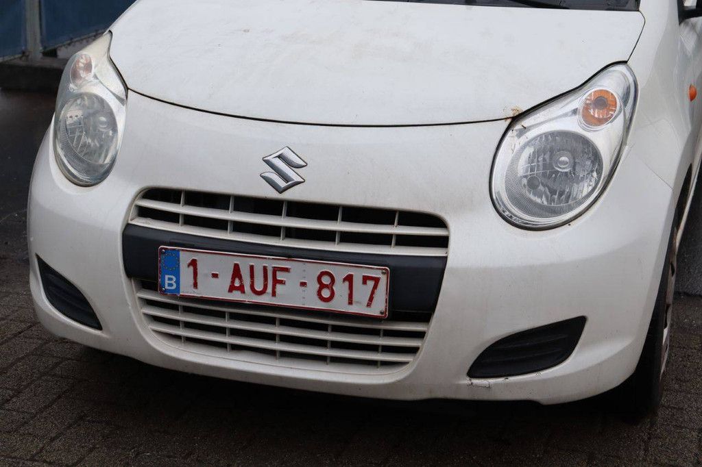 Pkw Suzuki Alto Benzin 68 PS 2011 (Margin)