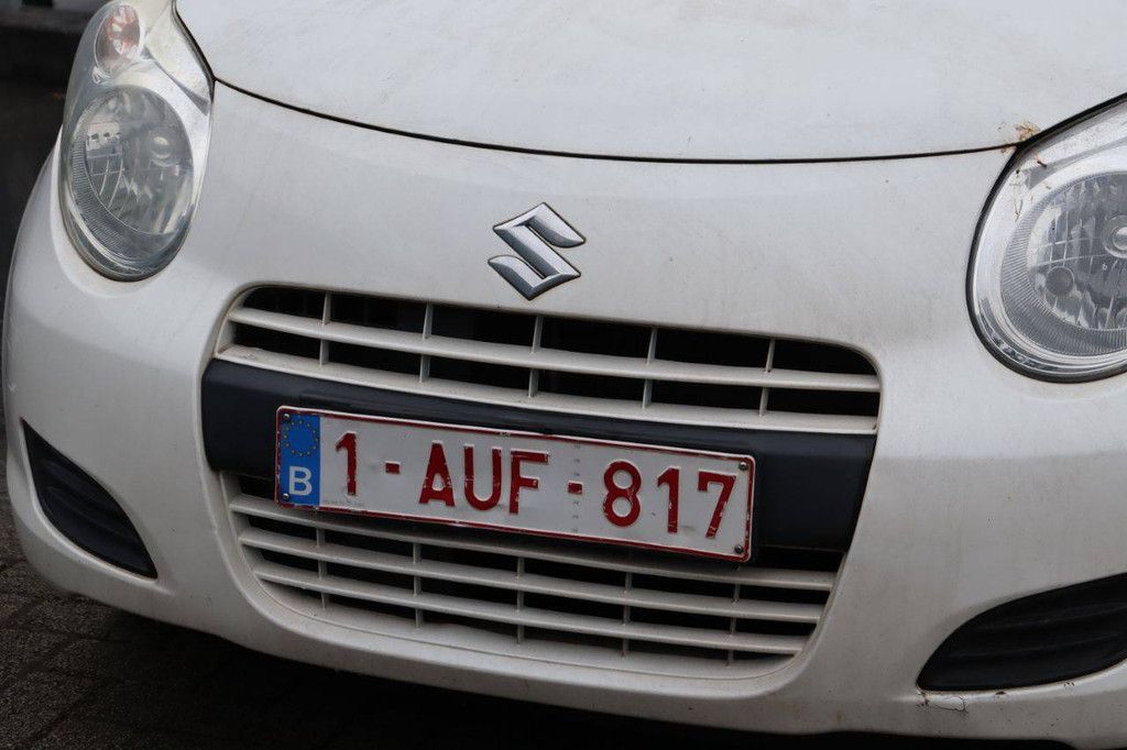 Pkw Suzuki Alto Benzin 68 PS 2011 (Margin)