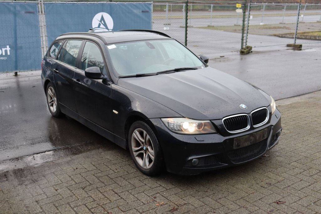 Pkw BMW 318 Touring Diesel 143 PS 2012 (Margin)