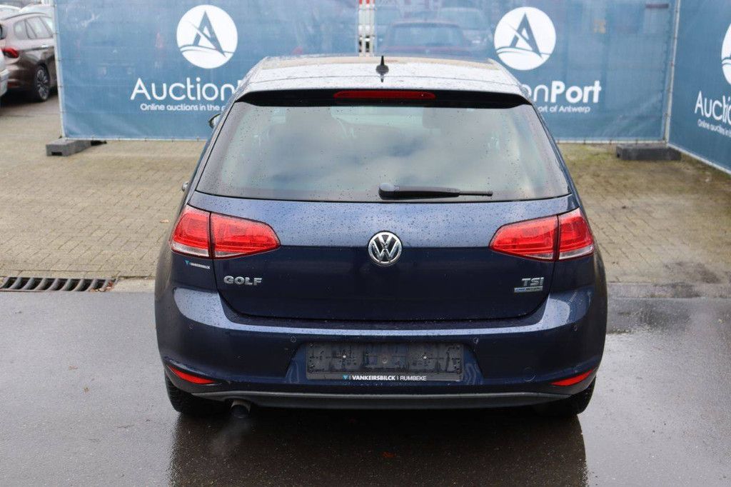 Pkw Volkswagen Golf Benzin 105 PS 2014 (Marge)