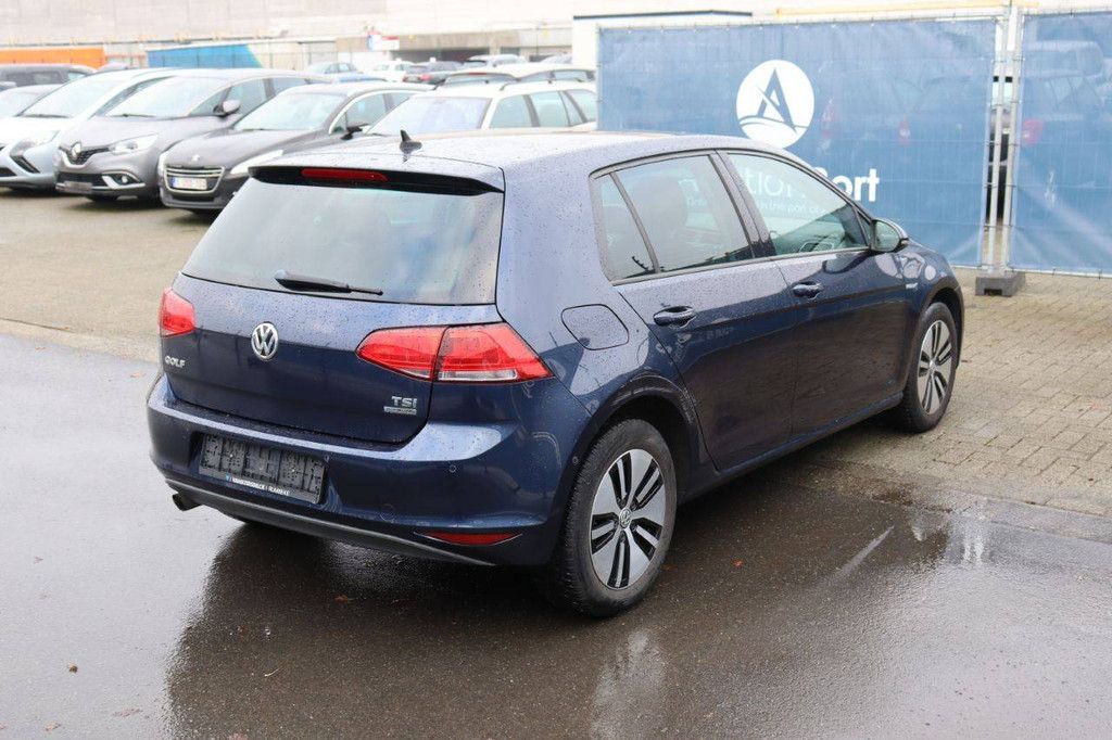 Pkw Volkswagen Golf Benzin 105 PS 2014 (Marge)