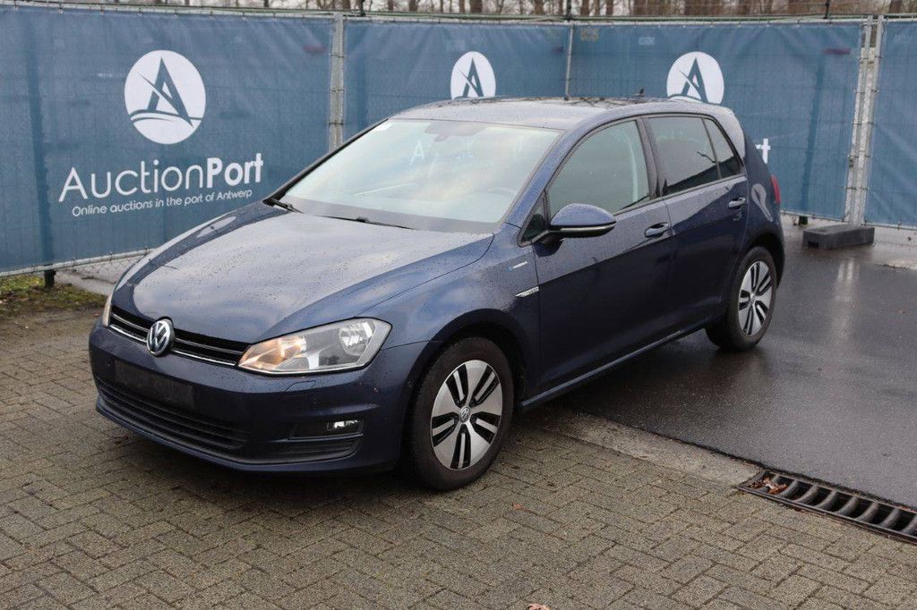 Pkw Volkswagen Golf Benzin 105 PS 2014 (Marge)