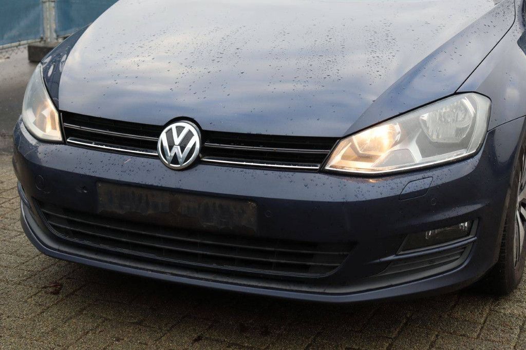 Pkw Volkswagen Golf Benzin 105 PS 2014 (Marge)
