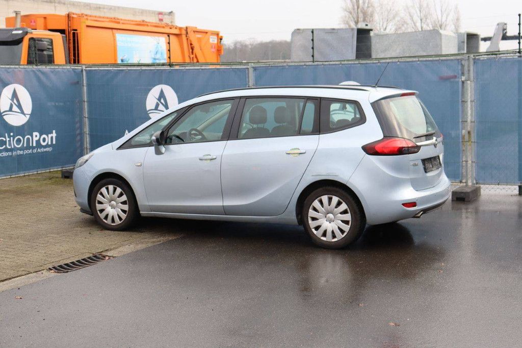 Passenger car Opel Zafira Petrol 170 hp 2013 (Margin)