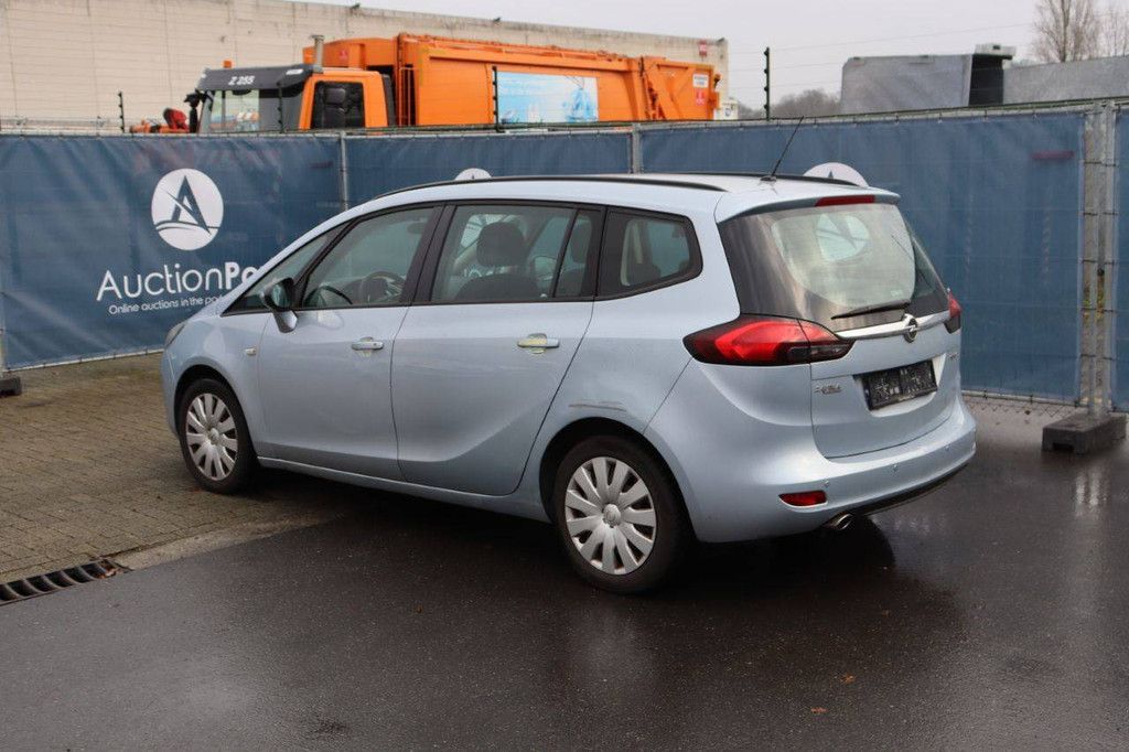 Passenger car Opel Zafira Petrol 170 hp 2013 (Margin)