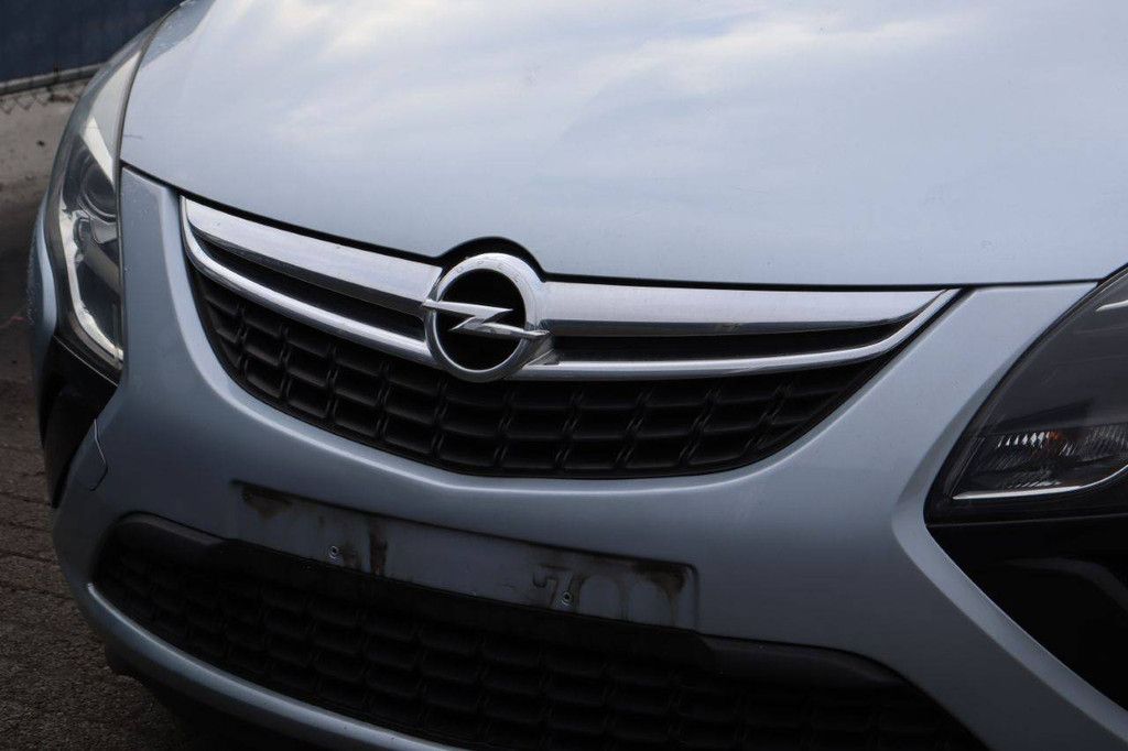 Passenger car Opel Zafira Petrol 170 hp 2013 (Margin)