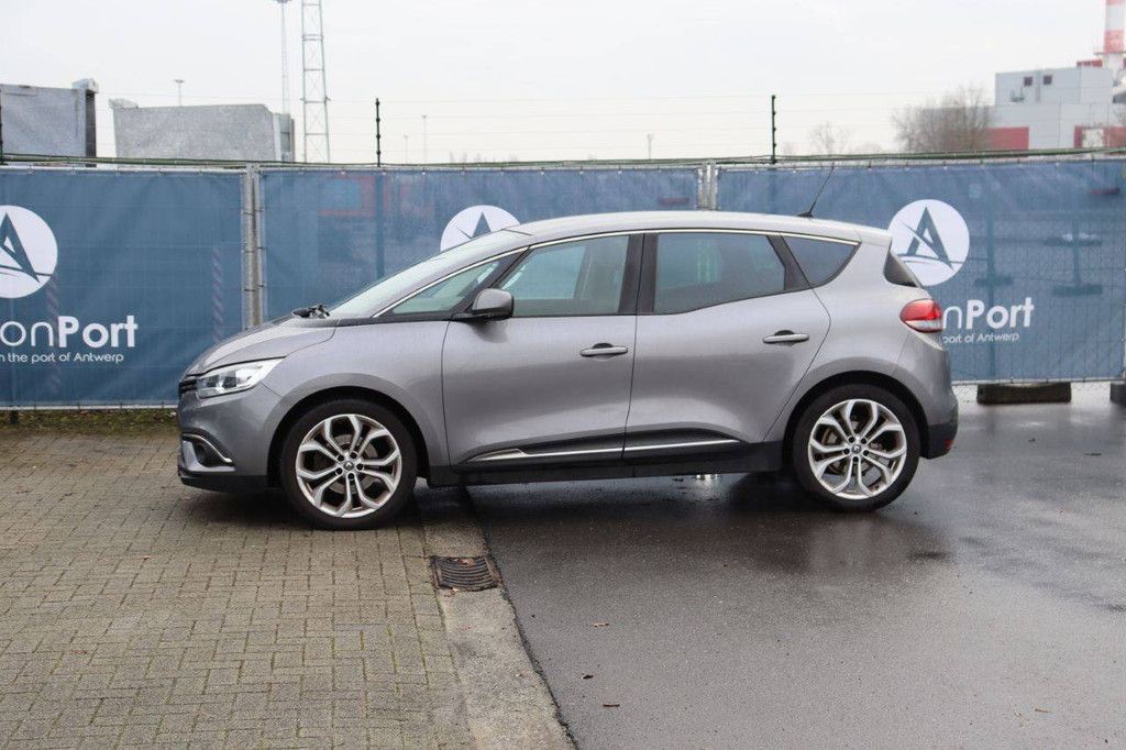 Renault Scenic Pkw, Benzin, 116 PS, Baujahr 2017 (Marge)