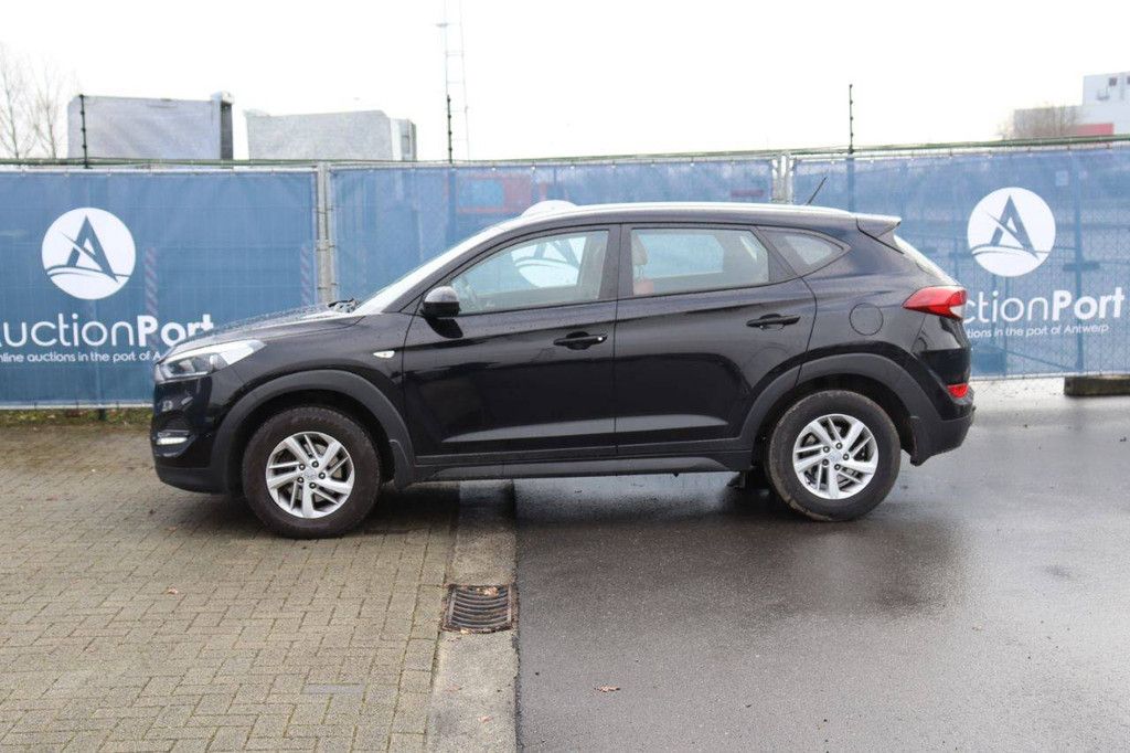 SUV Hyundai Tucson Petrol 132hp 2016 (Margin)
