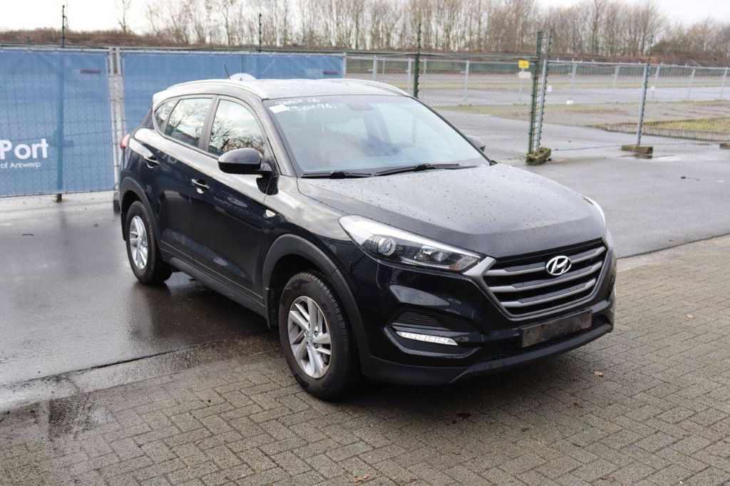 SUV Hyundai Tucson Petrol 132hp 2016 (Margin)