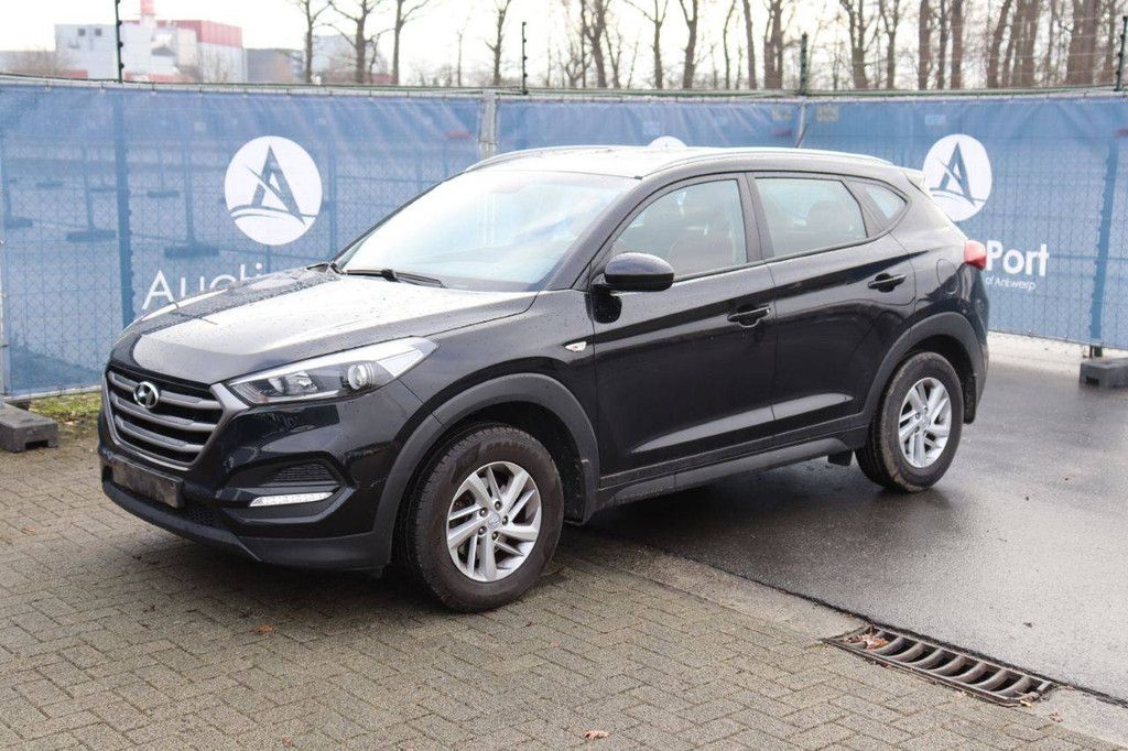 SUV Hyundai Tucson Petrol 132hp 2016 (Margin)