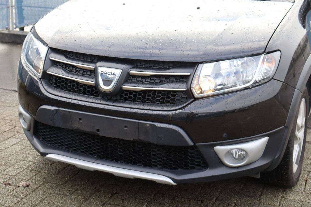 Pkw Dacia Sandero Benzin 90 PS 2015 (Marge)