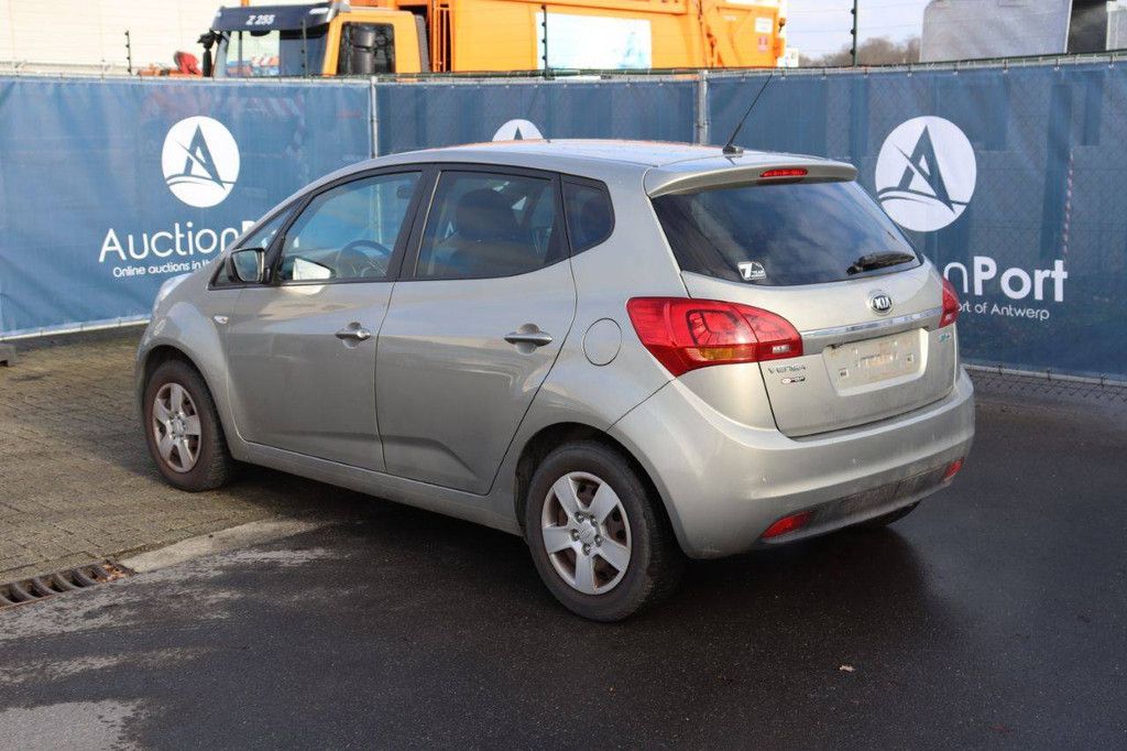 Passenger car Kia Venga Petrol 90 hp 2015 (Margin)