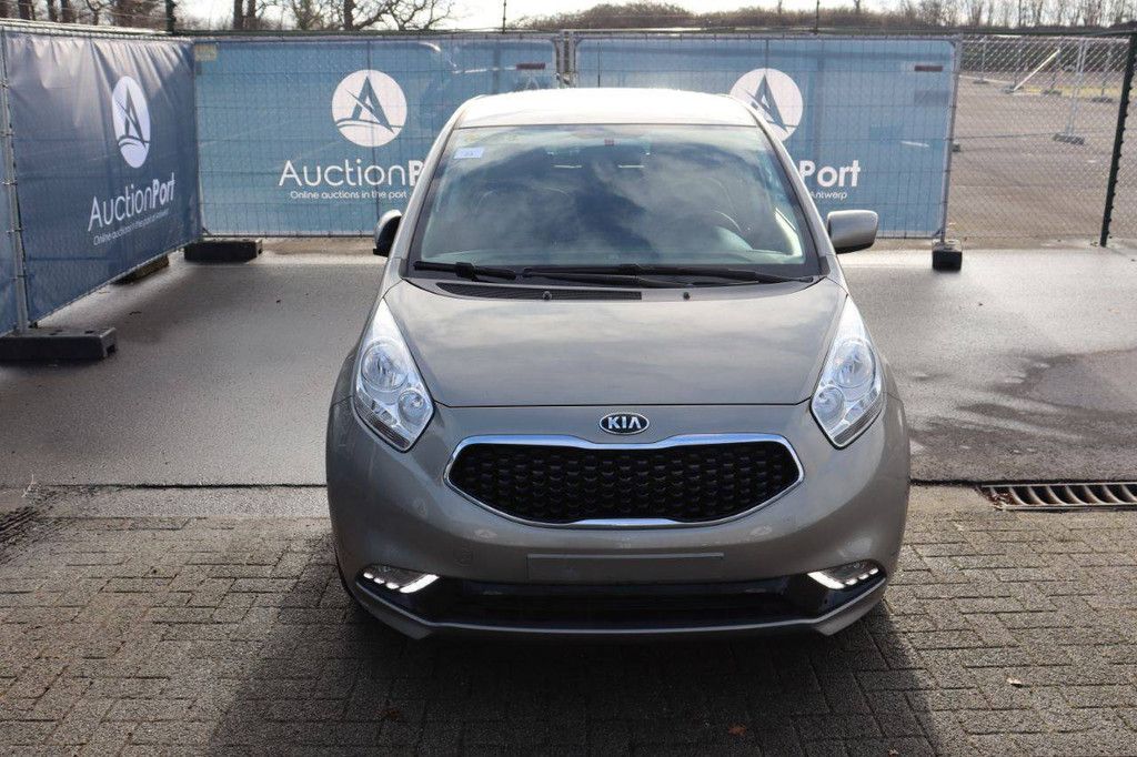 Passenger car Kia Venga Petrol 90 hp 2015 (Margin)