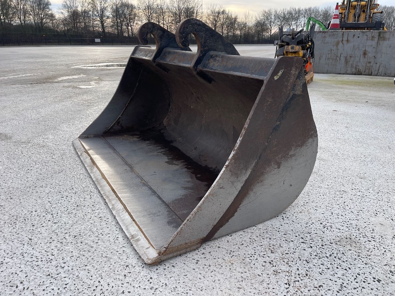 Brede kraan bak Verachtert 180cm CW30