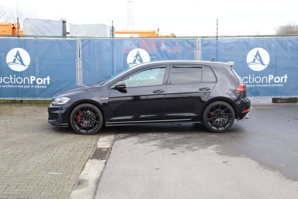 Pkw Volkswagen Golf GTI Benzin 245 PS 2018 (Marge)