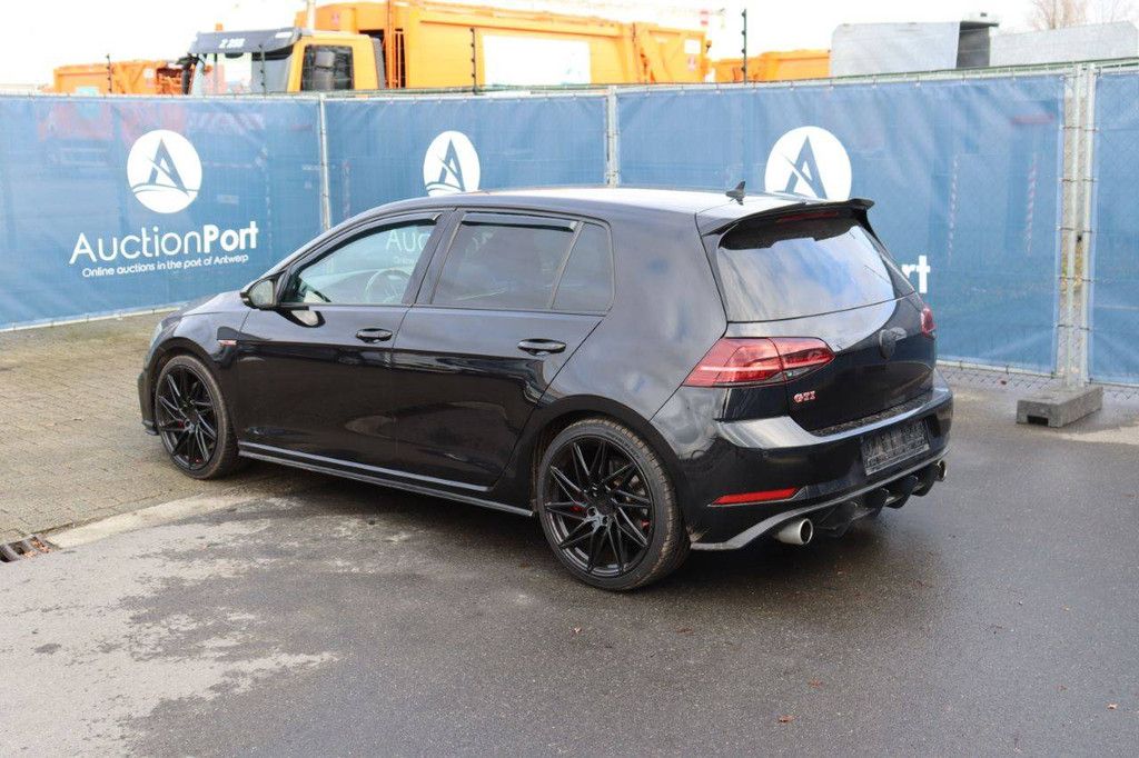 Pkw Volkswagen Golf GTI Benzin 245 PS 2018 (Marge)