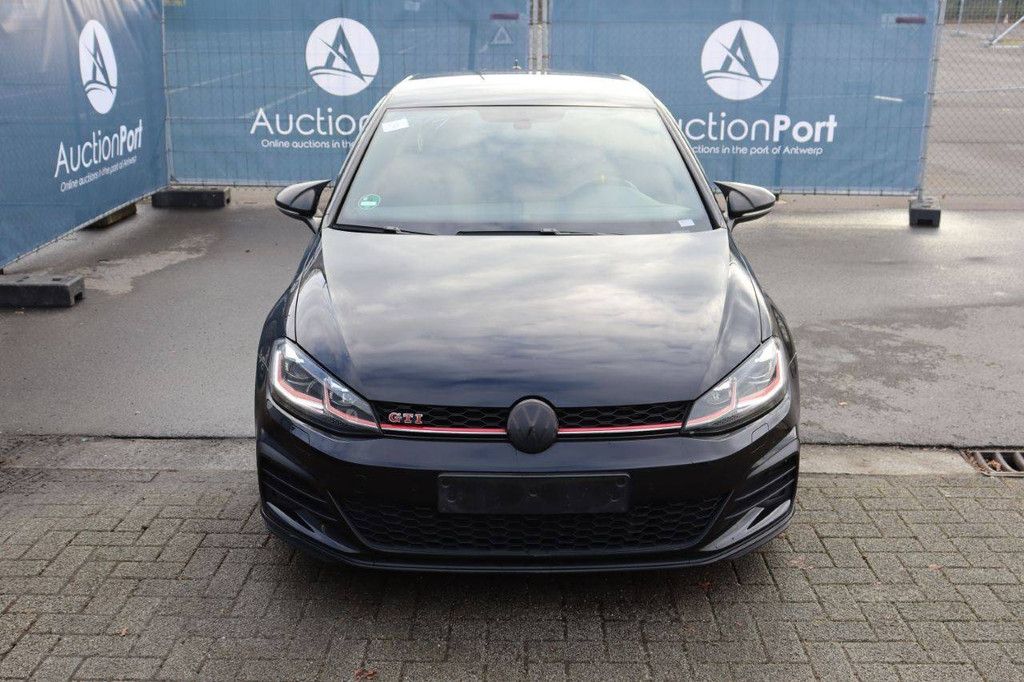 Pkw Volkswagen Golf GTI Benzin 245 PS 2018 (Marge)