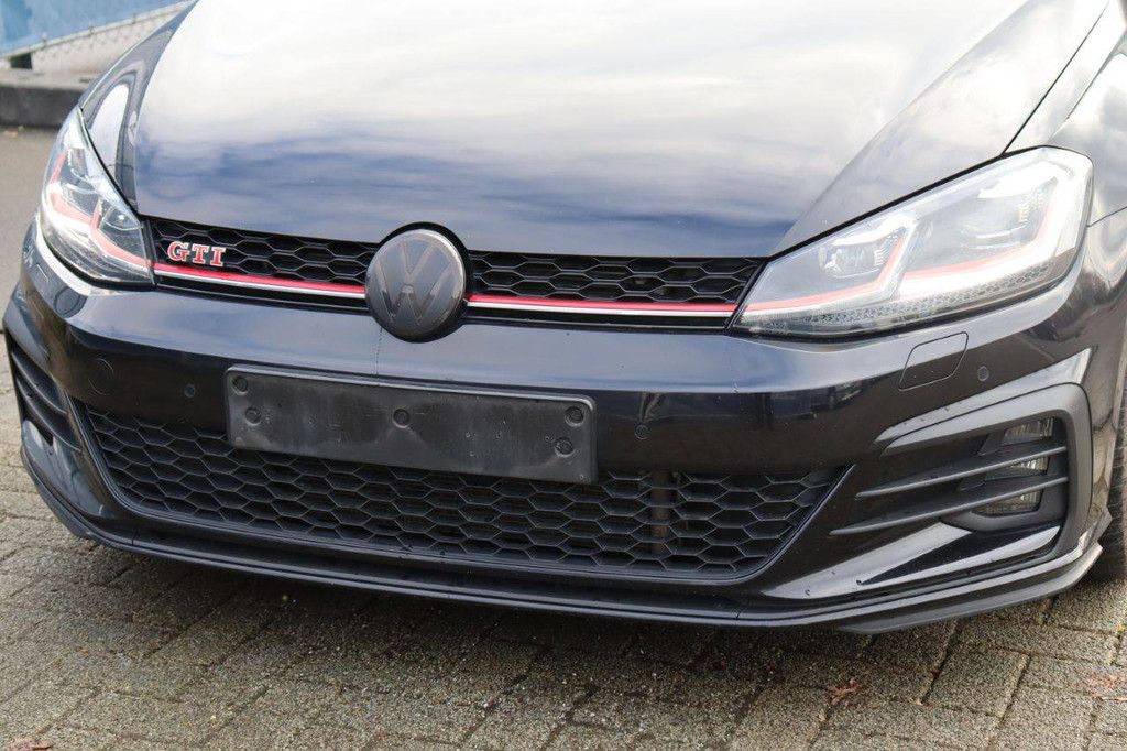 Pkw Volkswagen Golf GTI Benzin 245 PS 2018 (Marge)