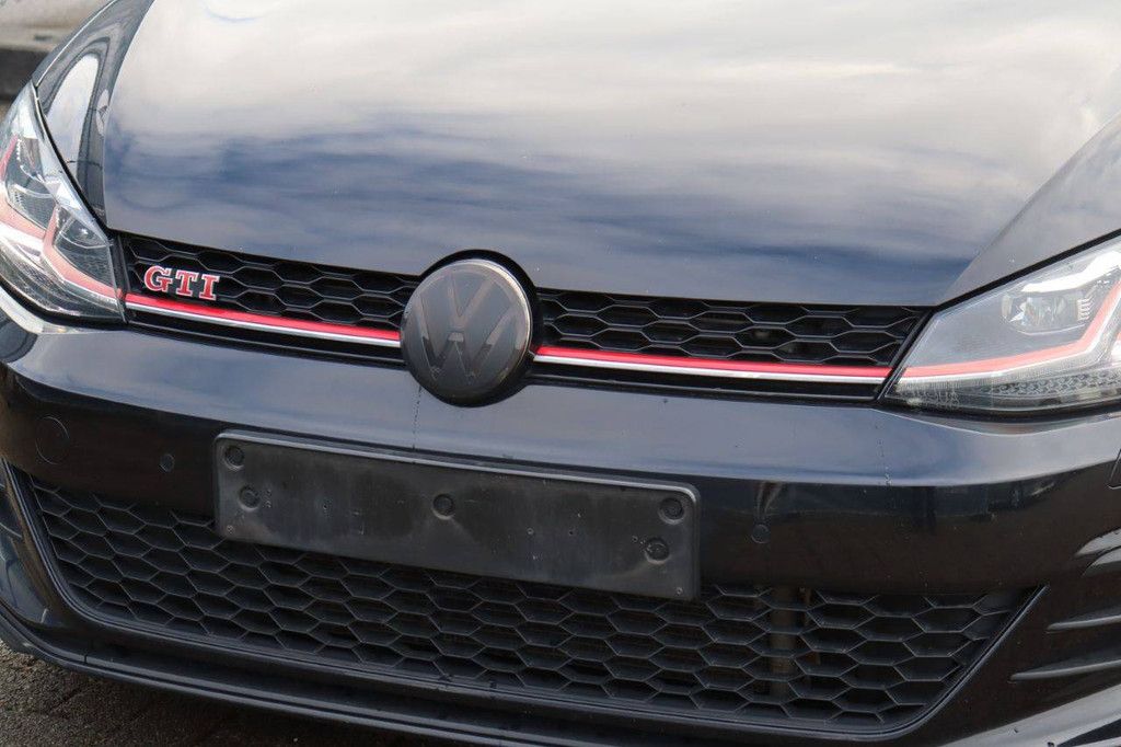 Pkw Volkswagen Golf GTI Benzin 245 PS 2018 (Marge)