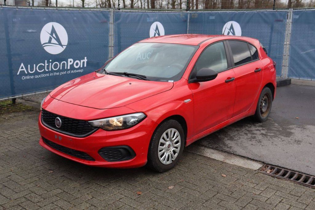 Pkw Fiat Tipo Benzin 95 PS 2019 (Marge)