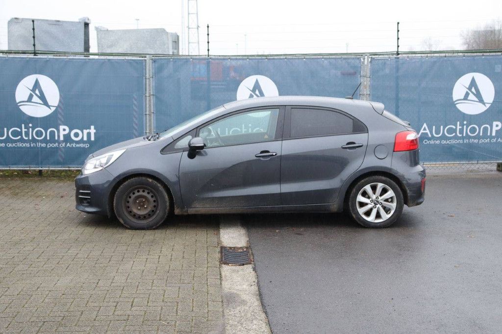 Passenger car Kia Rio Petrol 84 hp 2016 (Margin)