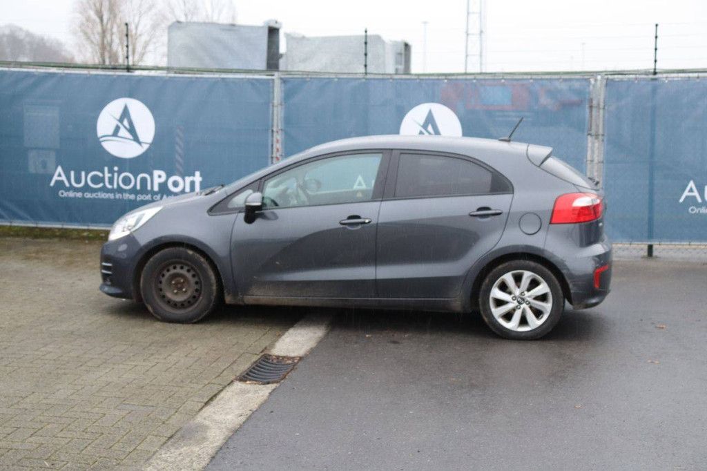 Passenger car Kia Rio Petrol 84 hp 2016 (Margin)