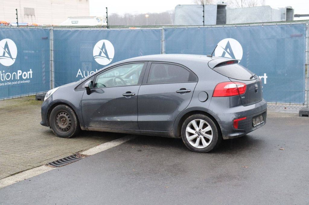 Passenger car Kia Rio Petrol 84 hp 2016 (Margin)