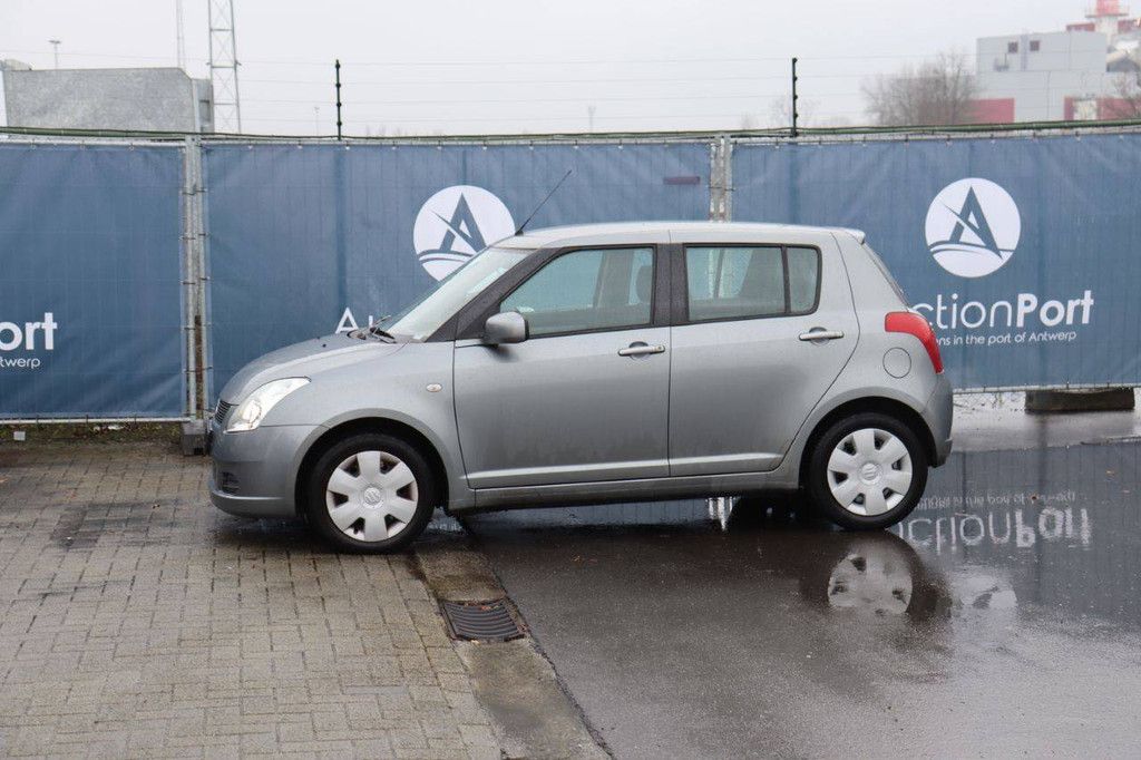 Pkw Suzuki Swift Benzin 92 PS 2005 (Margin)