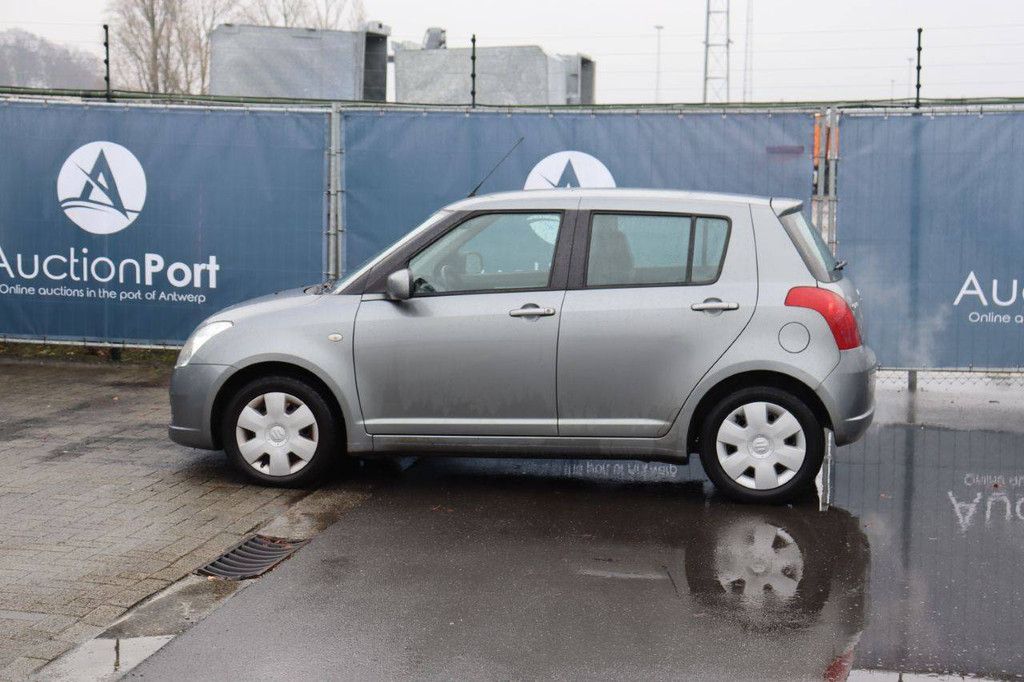 Pkw Suzuki Swift Benzin 92 PS 2005 (Margin)