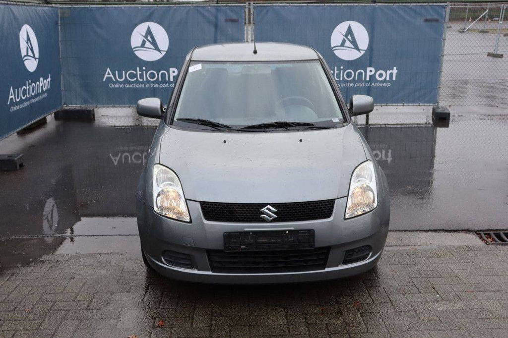 Pkw Suzuki Swift Benzin 92 PS 2005 (Margin)