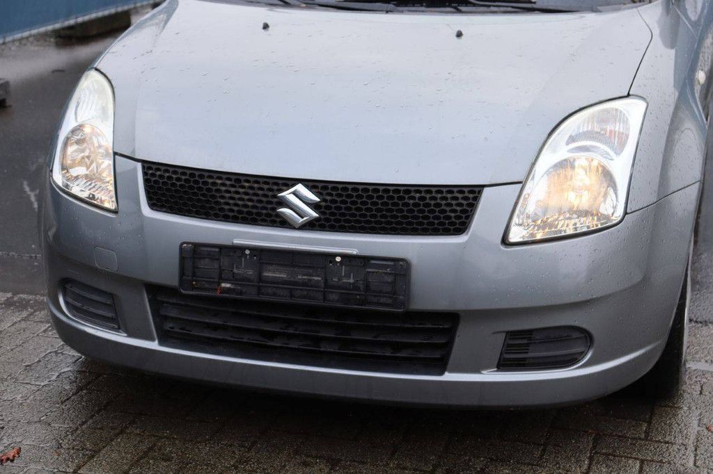 Pkw Suzuki Swift Benzin 92 PS 2005 (Margin)