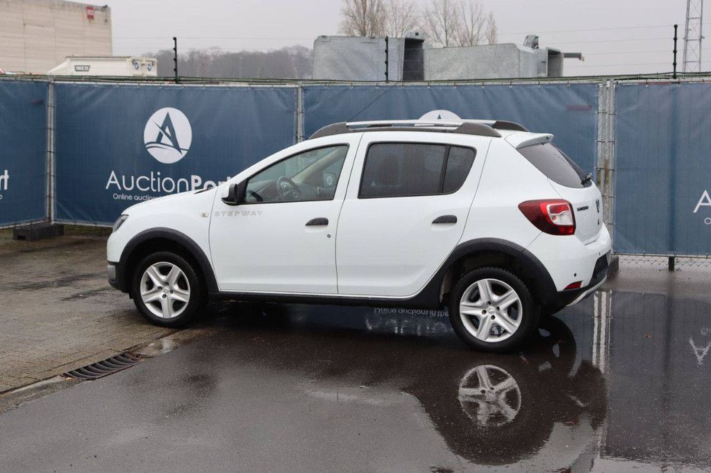 SUV Dacia Sandero Petrol 90hp 2016 (Margin)