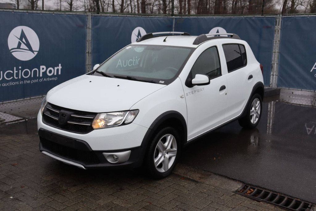 SUV Dacia Sandero Petrol 90hp 2016 (Margin)