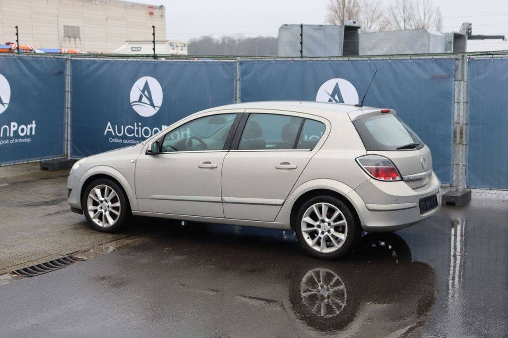 Pkw Opel Astra Benzin 115 PS 2009 (Margin)