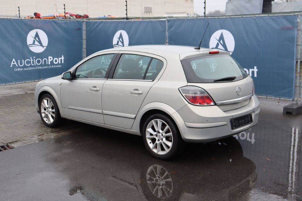 Pkw Opel Astra Benzin 115 PS 2009 (Margin)