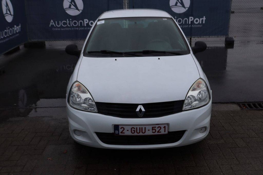 Passenger car Renault Clio Petrol 59 hp 2009 (Margin)